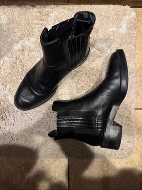 Zara Black Leather Ankle Chelsea Boots